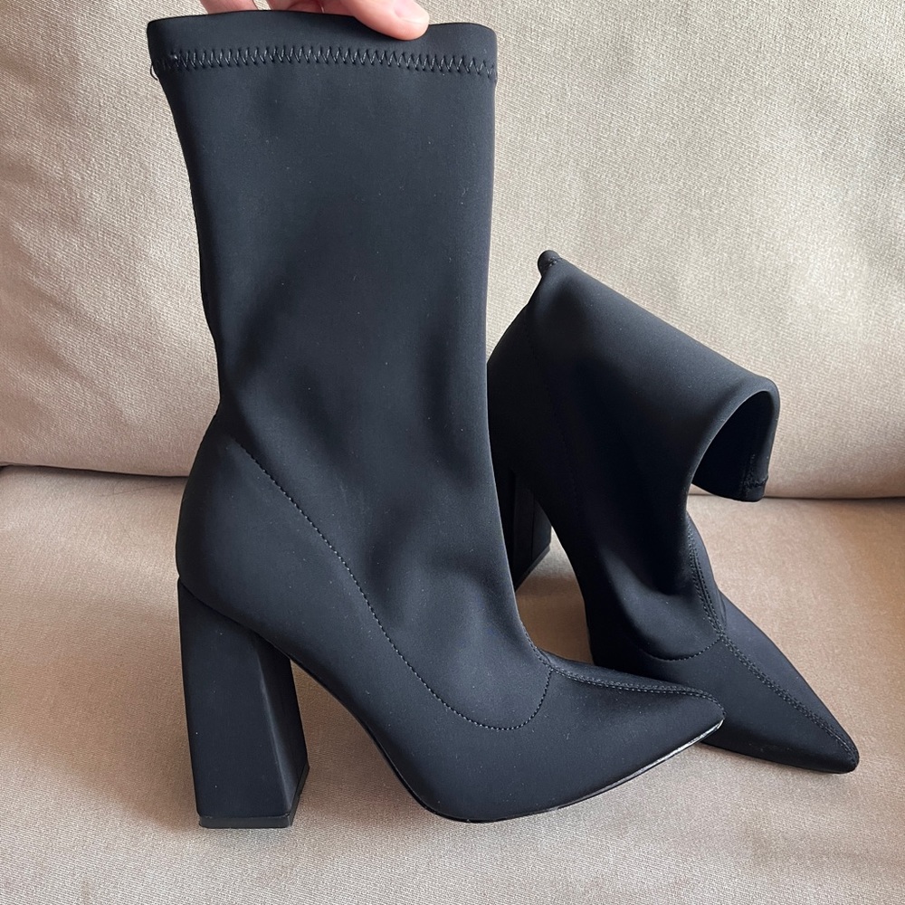 Size 6.5 Fashion Nova LA boots - WORN TWICE